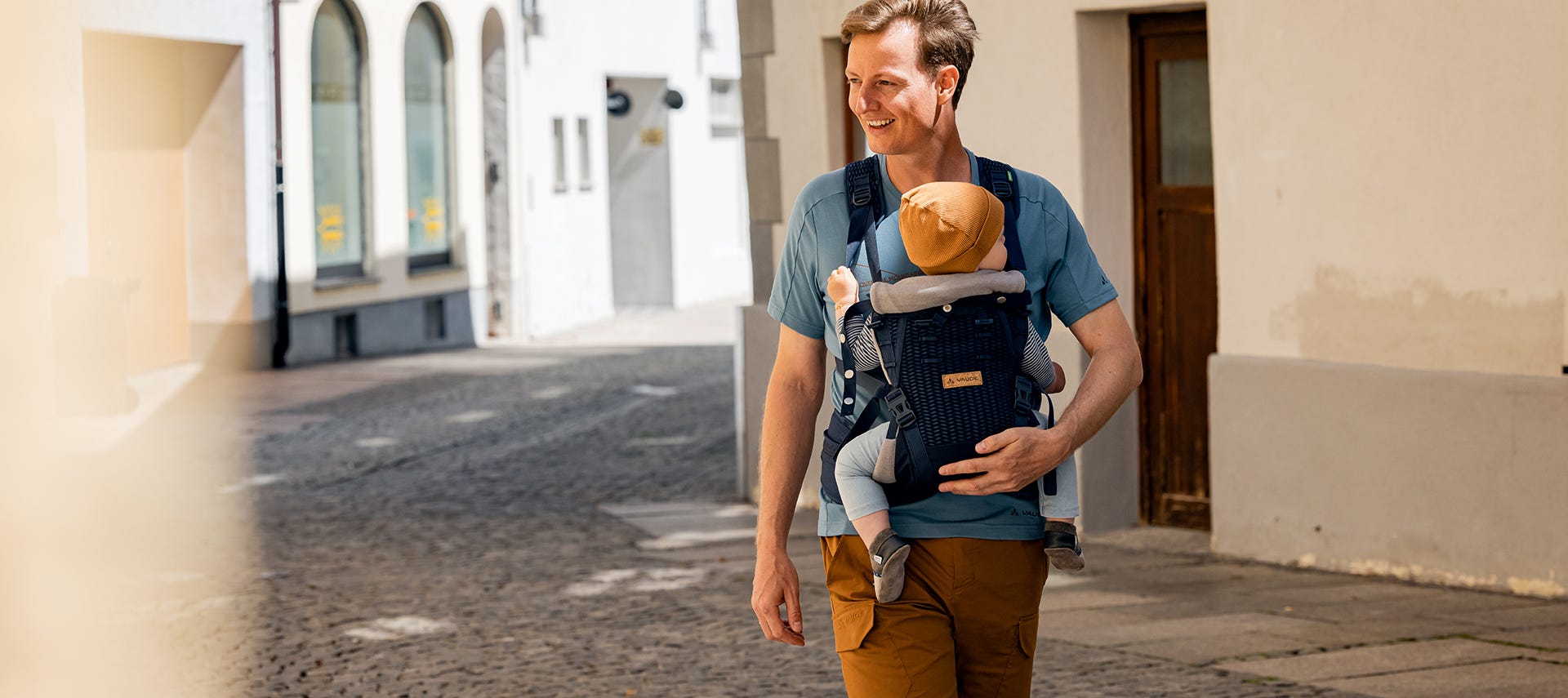 Porte bébé de rando léger Vaude Shuttle Premium - Achat de porte-bébé en  ligne.