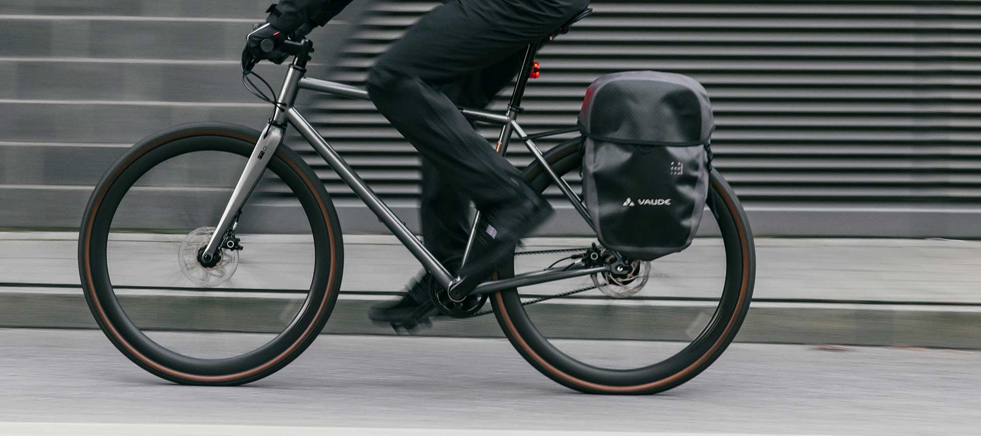 Rear panniers Luggage carrier bags Bike bags Equipment