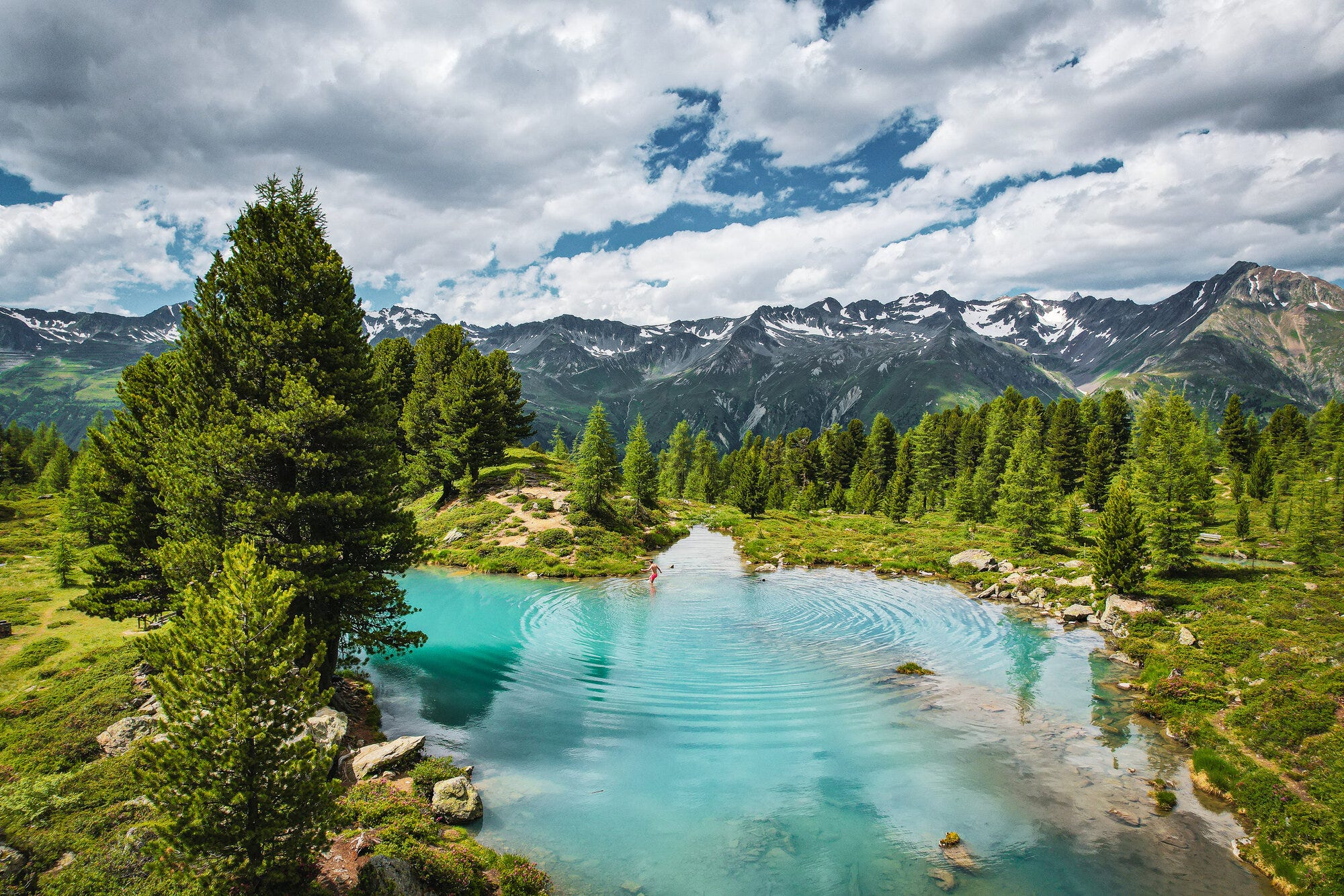 türkisfarbene Berglisee bei Paznaun mit Bergpanorama