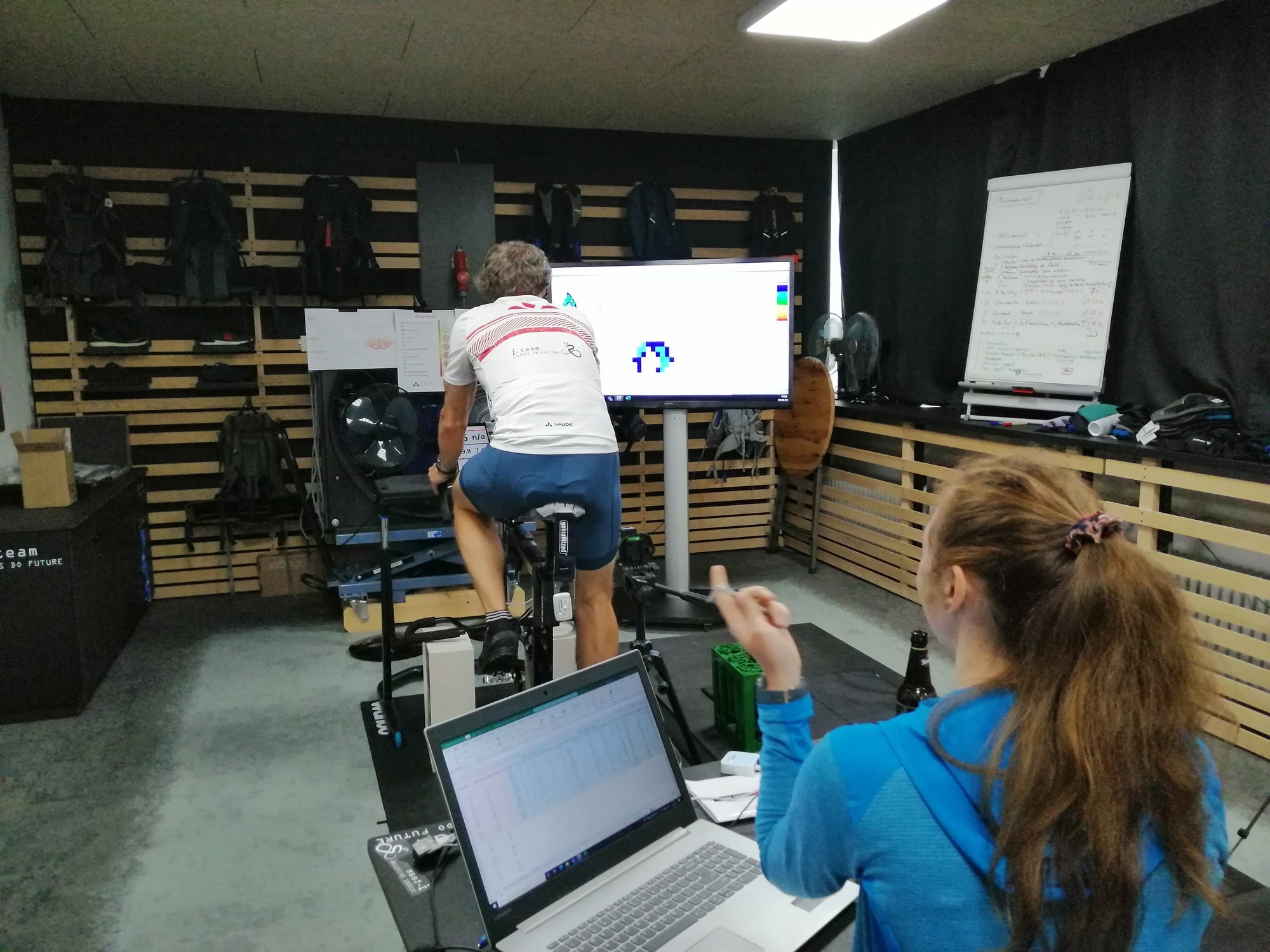 Insight at VAUDE: Pressure point analysis of a cyclist