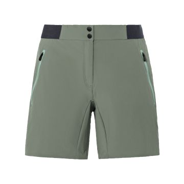 Scopi II Shorts Leicht Damen                
                                                    
                        Mit Recycling-Material                    
                            
        

        
        
        
            
                    
        
            Regulärer Preis
        80,00 €
        
    



            ab
        64,00 €
        



                                        
                    Inkl. 19% MwSt.                     / 
                    
                                                    zzgl.                             Versandkosten
                                            
                
                        
            
                                
        function initConfigurableSwatchOptions_75840() {
            const configurableOptionsComponent = initConfigurableOptions(
                '75840',
                {"attributes":{"346":{"id":"346","code":"size","label":"Gr\u00f6\u00dfe","options":[{"id":"97","label":"34","products":["67971","150624","150651","174875"]},{"id":"109","label":"36","products":["67980","150621","150645","174869"]},{"id":"127","label":"38","products":["67983","150618","150630","174863"]},{"id":"148","label":"40","products":["67986","150615","150627","174860"]},{"id":"163","label":"42","products":["67974","150609","150636","174857"]},{"id":"178","label":"44","products":["67977","150612","150633","174854"]}],"position":2},"349":{"id":"349","code":"colour","label":"Farbe","options":[{"id":"799","label":"black\/black","products":["150609","150615","150612","150621","150618","150624"]},{"id":"1861","label":"black\/soft rose","products":[]},{"id":"1939","label":"rich pink","products":[]},{"id":"1678","label":"redeva","products":[]},{"id":"841","label":"dark sea uni","products":["67974","67977","67980","67971","67983","67986"]},{"id":"18985","label":"agave","products":["150627","150636","150630","150633","150645","150651"]},{"id":"487","label":"flame","products":[]},{"id":"1363","label":"sunbeam","products":[]},{"id":"19457","label":"pink orchid","products":["174857","174854","174869","174875","174860","174863"]}],"position":1}},"template":"<%- data.price %>\u00a0\u20ac","currencyFormat":"%s\u00a0\u20ac","optionPrices":{"67974":{"baseOldPrice":{"amount":80},"oldPrice":{"amount":80},"basePrice":{"amount":80},"finalPrice":{"amount":80},"tierPrices":[],"msrpPrice":{"amount":0}},"67977":{"baseOldPrice":{"amount":80},"oldPrice":{"amount":80},"basePrice":{"amount":80},"finalPrice":{"amount":80},"tierPrices":[],"msrpPrice":{"amount":0}},"67980":{"baseOldPrice":{"amount":80},"oldPrice":{"amount":80},"basePrice":{"amount":80},"finalPrice":{"amount":80},"tierPrices":[],"msrpPrice":{"amount":0}},"67971":{"baseOldPrice":{"amount":80},"oldPrice":{"amount":80},"basePrice":{"amount":80},"finalPrice":{"amount":80},"tierPrices":[],"msrpPrice":{"amount":0}},"67983":{"baseOldPrice":{"amount":80},"oldPrice":{"amount":80},"basePrice":{"amount":80},"finalPrice":{"amount":80},"tierPrices":[],"msrpPrice":{"amount":0}},"67986":{"baseOldPrice":{"amount":80},"oldPrice":{"amount":80},"basePrice":{"amount":80},"finalPrice":{"amount":80},"tierPrices":[],"msrpPrice":{"amount":0}},"150609":{"baseOldPrice":{"amount":80},"oldPrice":{"amount":80},"basePrice":{"amount":80},"finalPrice":{"amount":80},"tierPrices":[],"msrpPrice":{"amount":0}},"150615":{"baseOldPrice":{"amount":80},"oldPrice":{"amount":80},"basePrice":{"amount":80},"finalPrice":{"amount":80},"tierPrices":[],"msrpPrice":{"amount":0}},"150612":{"baseOldPrice":{"amount":80},"oldPrice":{"amount":80},"basePrice":{"amount":80},"finalPrice":{"amount":80},"tierPrices":[],"msrpPrice":{"amount":0}},"150621":{"baseOldPrice":{"amount":80},"oldPrice":{"amount":80},"basePrice":{"amount":80},"finalPrice":{"amount":80},"tierPrices":[],"msrpPrice":{"amount":0}},"150618":{"baseOldPrice":{"amount":80},"oldPrice":{"amount":80},"basePrice":{"amount":80},"finalPrice":{"amount":80},"tierPrices":[],"msrpPrice":{"amount":0}},"150624":{"baseOldPrice":{"amount":80},"oldPrice":{"amount":80},"basePrice":{"amount":80},"finalPrice":{"amount":80},"tierPrices":[],"msrpPrice":{"amount":0}},"150627":{"baseOldPrice":{"amount":80},"oldPrice":{"amount":80},"basePrice":{"amount":64},"finalPrice":{"amount":64},"tierPrices":[],"msrpPrice":{"amount":0}},"150636":{"baseOldPrice":{"amount":80},"oldPrice":{"amount":80},"basePrice":{"amount":64},"finalPrice":{"amount":64},"tierPrices":[],"msrpPrice":{"amount":0}},"150630":{"baseOldPrice":{"amount":80},"oldPrice":{"amount":80},"basePrice":{"amount":64},"finalPrice":{"amount":64},"tierPrices":[],"msrpPrice":{"amount":0}},"150633":{"baseOldPrice":{"amount":80},"oldPrice":{"amount":80},"basePrice":{"amount":64},"finalPrice":{"amount":64},"tierPrices":[],"msrpPrice":{"amount":0}},"150645":{"baseOldPrice":{"amount":80},"oldPrice":{"amount":80},"basePrice":{"amount":64},"finalPrice":{"amount":64},"tierPrices":[],"msrpPrice":{"amount":0}},"150651":{"baseOldPrice":{"amount":80},"oldPrice":{"amount":80},"basePrice":{"amount":64},"finalPrice":{"amount":64},"tierPrices":[],"msrpPrice":{"amount":0}},"174857":{"baseOldPrice":{"amount":80},"oldPrice":{"amount":80},"basePrice":{"amount":64},"finalPrice":{"amount":64},"tierPrices":[],"msrpPrice":{"amount":0}},"174854":{"baseOldPrice":{"amount":80},"oldPrice":{"amount":80},"basePrice":{"amount":64},"finalPrice":{"amount":64},"tierPrices":[],"msrpPrice":{"amount":0}},"174869":{"baseOldPrice":{"amount":80},"oldPrice":{"amount":80},"basePrice":{"amount":64},"finalPrice":{"amount":64},"tierPrices":[],"msrpPrice":{"amount":0}},"174875":{"baseOldPrice":{"amount":80},"oldPrice":{"amount":80},"basePrice":{"amount":64},"finalPrice":{"amount":64},"tierPrices":[],"msrpPrice":{"amount":0}},"174860":{"baseOldPrice":{"amount":80},"oldPrice":{"amount":80},"basePrice":{"amount":64},"finalPrice":{"amount":64},"tierPrices":[],"msrpPrice":{"amount":0}},"174863":{"baseOldPrice":{"amount":80},"oldPrice":{"amount":80},"basePrice":{"amount":64},"finalPrice":{"amount":64},"tierPrices":[],"msrpPrice":{"amount":0}}},"priceFormat":{"pattern":"%s\u00a0\u20ac","precision":2,"requiredPrecision":2,"decimalSymbol":",","groupSymbol":".","groupLength":3,"integerRequired":false},"prices":{"baseOldPrice":{"amount":80},"oldPrice":{"amount":80},"basePrice":{"amount":64},"finalPrice":{"amount":64}},"productId":"75840","chooseText":"W\u00e4hlen Sie eine Option...","images":[],"index":{"67974":{"346":"163","349":"841"},"67977":{"346":"178","349":"841"},"67980":{"346":"109","349":"841"},"67971":{"346":"97","349":"841"},"67983":{"346":"127","349":"841"},"67986":{"346":"148","349":"841"},"150609":{"346":"163","349":"799"},"150615":{"346":"148","349":"799"},"150612":{"346":"178","349":"799"},"150621":{"346":"109","349":"799"},"150618":{"346":"127","349":"799"},"150624":{"346":"97","349":"799"},"150627":{"346":"148","349":"18985"},"150636":{"346":"163","349":"18985"},"150630":{"346":"127","349":"18985"},"150633":{"346":"178","349":"18985"},"150645":{"346":"109","349":"18985"},"150651":{"346":"97","349":"18985"},"174857":{"346":"163","349":"19457"},"174854":{"346":"178","349":"19457"},"174869":{"346":"109","349":"19457"},"174875":{"346":"97","349":"19457"},"174860":{"346":"148","349":"19457"},"174863":{"346":"127","349":"19457"}},"salable":{"346":{"163":["67974","174857"],"178":["67977","150612","150633","174854"],"109":["67980","150621","174869"],"97":["67971","150624"],"127":["67983","150618","174863"],"148":["67986","150615","174860"]},"349":{"841":["67974","67977","67980","67971","67983","67986"],"799":["150615","150612","150621","150618","150624"],"18985":["150633"],"19457":["174857","174854","174869","174860","174863"]}},"canDisplayShowOutOfStockStatus":true,"checkoutDisabled":false,"outtra":{"eans":{"67974":"4062218563124","67977":"4062218563162","67980":"4062218562998","67971":"4062218562950","67983":"4062218563032","67986":"4062218563087","104834":"4062218835382","104837":"4062218835344","104846":"4062218835245","104852":"4062218835412","104858":"4062218835290","104855":"4062218835269","104864":"4062218835566","104870":"4062218835436","104867":"4062218835603","104873":"4062218835948","104876":"4062218835894","104882":"4062218835672","104879":"4062218835689","104885":"4062218835474","104888":"4062218835726","104891":"4062218835986","104894":"4062218835528","104900":"4062218836020","104897":"4062218835764","104903":"4062218835801","104909":"4062218835849","104906":"4062218836143","104918":"4062218836174","104921":"4062218835863","150594":"4062218986084","150591":"4062218986107","150597":"4062218986022","150603":"4062218986046","150600":"4062218986060","150606":"4062218986015","150609":"4062218985964","150615":"4062218985940","150612":"4062218985988","150621":"4062218985872","150618":"4062218985926","150624":"4062218985841","150627":"4062218985735","150636":"4062218985773","150630":"4062218985674","150633":"4062218985810","150645":"4062218985636","150651":"4062218985568","174857":"4067729164310","174854":"4067729164341","174869":"4067729164242","174875":"4067729164228","174860":"4067729164280","174863":"4067729164266"}},"channel":"website","salesChannelCode":"vaude_de","sku":{"67974":"409611600420","67977":"409611600440","67980":"409611600360","67971":"409611600340","67983":"409611600380","67986":"409611600400","150609":"409611430420","150615":"409611430400","150612":"409611430440","150621":"409611430360","150618":"409611430380","150624":"409611430340","150627":"409611230400","150636":"409611230420","150630":"409611230380","150633":"409611230440","150645":"409611230360","150651":"409611230340","174857":"409610900420","174854":"409610900440","174869":"409610900360","174875":"409610900340","174860":"409610900400","174863":"409610900380"}}            );
            const swatchOptionsComponent = initSwatchOptions({"349":{"18985":{"type":2,"value":"https:\/\/www.vaude.com\/media\/catalog\/product\/cache\/6568fd4874619b61d9c78a45db328fb7\/4\/0\/40961_123_6__409611230400_f84fe2c1.jpg","thumb":"https:\/\/www.vaude.com\/media\/catalog\/product\/cache\/0d6bbfa5e5141e0e4f1fffd16d79012e\/4\/0\/40961_123_6__409611230400_f84fe2c1.jpg","label":"agave","product_id":150651,"base_colour":"khaki"},"799":{"type":2,"value":"https:\/\/www.vaude.com\/media\/catalog\/product\/cache\/6568fd4874619b61d9c78a45db328fb7\/4\/0\/40961_143_6__409611430420_160f5d88.jpg","thumb":"https:\/\/www.vaude.com\/media\/catalog\/product\/cache\/0d6bbfa5e5141e0e4f1fffd16d79012e\/4\/0\/40961_143_6__409611430420_160f5d88.jpg","label":"black\/black","product_id":150624,"base_colour":"schwarz"},"841":{"type":2,"value":"https:\/\/www.vaude.com\/media\/catalog\/product\/cache\/6568fd4874619b61d9c78a45db328fb7\/4\/0\/40961_160_6__409611600420_e6e4a941.jpg","thumb":"https:\/\/www.vaude.com\/media\/catalog\/product\/cache\/0d6bbfa5e5141e0e4f1fffd16d79012e\/4\/0\/40961_160_6__409611600420_e6e4a941.jpg","label":"dark sea uni","product_id":67986,"base_colour":"blau"},"19457":{"type":2,"value":"https:\/\/www.vaude.com\/media\/catalog\/product\/cache\/6568fd4874619b61d9c78a45db328fb7\/4\/0\/40961_090_6__409610900420_b68c4661.jpg","thumb":"https:\/\/www.vaude.com\/media\/catalog\/product\/cache\/0d6bbfa5e5141e0e4f1fffd16d79012e\/4\/0\/40961_090_6__409610900420_b68c4661.jpg","label":"pink orchid","product_id":174863,"base_colour":"pink"},"additional_data":"{\"swatch_input_type\":\"visual\",\"update_product_preview_image\":\"1\",\"use_product_image_for_swatch\":\"1\"}"}});
            const basePreselectFirstOptions = configurableOptionsComponent.preselectFirstOptions;

            return Object.assign(
                configurableOptionsComponent,
                swatchOptionsComponent,
                {
                    mediaCallback: "https\u003A\u002F\u002Fwww.vaude.com\u002Fde\u002Fde\u002Fswatches\u002Fajax\u002Fmedia\u002F",
                    isAutoPreselect: false,
                    preselectFirstOptions() {
                        this.isAutoPreselect = true;
                        basePreselectFirstOptions.call(this);
                        this.isAutoPreselect = false;
                    },
                    changeOption(optionId, value, skipUpdateGallery) {
                        this.selectedValues[optionId] = value;
                        this.findSimpleIndex();
                        this.findAllowedAttributeOptions();
                        this.updatePrices();
                        !this.isAutoPreselect && this.updateProductLink(optionId, value);
                        !skipUpdateGallery && this.updateGallery();
                    },
                    initSwatchGallery() {
                        this.hidePriceLabelIfNoSpecialPrice();
                        this.initBreakpoint();
                        this.findAllowedAttributeOptions();
                        this.preselectFirstOptionIfNoneSelected();
                    },
                                        allowedAttributeOptionsAnySize: null,
                    optionIsActive(attributeId, optionId) {
                        if (this.allowedAttributeOptionsAnySize === null) {
                            this.allowedAttributeOptionsAnySize = this.calculateAllowedAttributeOptions([]);
                        }
                        return !!(this.allowedAttributeOptionsAnySize[attributeId] || []).find(
                            option => option.id === optionId
                        );
                    },
                    initBreakpoint() {
                        const bp = window.matchMedia('(min-width: 810px)'),
                            app = this,
                            swatchCountMobile = 2;
                        this.maxInitialCurrent = bp.matches ? this.maxInitial : swatchCountMobile;
                        bp.addEventListener('change', (ev) => {
                            app.maxInitialCurrent = bp.matches ? this.maxInitial : swatchCountMobile;
                        });
                    },
                    hidePriceLabelIfNoSpecialPrice() {
                        let hidePriceLabel = true;
                        let specialOption;
                        Object.values(this.optionConfig.optionPrices).forEach((option) => {
                            if (option.finalPrice.amount < option.oldPrice.amount) {
                                hidePriceLabel = false;
                                specialOption = option;
                            }
                        });
                        hidePriceLabel && this.$root.closest('.product-item-inner')?.querySelector('.normal-price .price-label')?.classList.add('!hidden');
                    },
                    updateGallery() {
                        if (!this.productIndex) {
                            return;
                        }

                        fetch(`${this.mediaCallback}?product_id=${this.productIndex}&isAjax=true`, {
                                method: 'GET',
                                headers: {
                                    'Content-Type': 'application/json',
                                    'X-Requested-With': 'XMLHttpRequest'
                                }
                            }
                        ).then(response => {
                                return response.json()
                            }
                        ).then(data => {
                            if (data.errors) {
                                // non critical failure only console logged
                                console.warn(data.errors);
                            } else {
                                const image = data && data.medium;

                                image && window.dispatchEvent(
                                    new CustomEvent(
                                        "update-gallery-75840",
                                        {detail: image}
                                    )
                                );
                            }
                        }).catch(error => {
                            console.warn(error)
                        });
                    },
                    preselectQuerystringItems() {
                        let url = new URL(window.location.href),
                            selectedColours = [];
                        url.searchParams.forEach((v, k) => {
                            k.indexOf('base_colour') === 0 && selectedColours.push(v);
                        });
                        if (selectedColours.length) {
                            Object.keys(this.swatchConfig).forEach((k) => {
                                Object.keys(this.swatchConfig[k]).some((optId) => {
                                    if (this.swatchConfig[k][optId]['base_colour'] && selectedColours.includes(this.swatchConfig[k][optId]['base_colour'])) {
                                        this.$el.querySelector('input[value="' + optId + '"]')?.dispatchEvent(new Event('change'));
                                        return true;
                                    }
                                })
                            })
                        }
                    },
                    preselectFirstOptionIfNoneSelected() {
                        const hasSelection = Object.values(this.selectedValues).some(v => v);
                        if (hasSelection) {
                            return;
                        }

                        for (const attributeId in this.optionConfig.attributes) {
                            const options = this.optionConfig.attributes[attributeId].options;
                            if (options && options.length) {
                                this.isAutoPreselect = true;
                                this.changeOption(attributeId, options[0].id);
                                this.isAutoPreselect = false;
                                break;
                            }
                        }
                    },
                    updateProductLink(optionId, value) {
                        const linkEl = this.$el.closest('a'),
                            attribute = this.optionConfig.attributes[optionId];
                        if (linkEl && attribute?.code) {
                            let url = new URL(linkEl.href);
                                                        const isValidOption = !!value && (attribute.options || []).some(option => option.id === value);
                            isValidOption
                                ? url.searchParams.set(attribute.code, value)
                                : url.searchParams.delete(attribute.code);
                            linkEl.href = decodeURI(url.toString());
                        }
                    },
                    getActiveAndEnabledOptions(attributeId) {
                        if (this.optionConfig.attributes[attributeId].options && !this.activeAndEnabledOptions[this.optionConfig.attributes[attributeId].options[0].id]) {
                            this.optionConfig.attributes[attributeId].options.forEach((option) => {
                                if (this.optionIsEnabled(attributeId, option.id) || this.optionIsActive(attributeId, option.id)) {
                                    !this.activeAndEnabledOptions[attributeId] && (this.activeAndEnabledOptions[attributeId] = {});
                                    !this.activeAndEnabledOptions[attributeId][option.id] && (this.activeAndEnabledOptions[attributeId][option.id] = option) && this.enabledOptionsCount++;
                                }
                            })
                        }

                        return this.activeAndEnabledOptions[attributeId] || [];
                    },
                    mouseDown: false,
                    startX: 0,
                    maxScroll: 0,
                    scrollLeft: null,
                    slider: null,
                    maxInitial: 3,
                    activeAndEnabledOptions: [],
                    enabledOptionsCount: 0,
                    showAll: false,
                    scrollEvents: {
                        ['@mousedown'](e) {
                            this.slider = e.target.closest('.snap');
                            if (!this.slider) {
                                return;
                            }
                            this.maxScroll = this.slider.scrollWidth - this.slider.offsetWidth;
                            this.startX = e.pageX - this.slider.offsetLeft;
                            this.scrollLeft = this.slider.scrollLeft;
                            this.mouseDown = true;
                        },
                        ['@mouseout.self']() {
                            this.mouseDown = false;
                        },
                        ['@mouseup']() {
                            this.mouseDown = false;
                        },
                        ['@mousemove'](e) {
                            e.preventDefault();
                            if (!this.mouseDown) {
                                return;
                            }
                            const x = e.pageX - this.slider.offsetLeft;
                            const scroll = x - this.startX;
                            const scrollLeft = this.scrollLeft - scroll;

                            if (scrollLeft > this.maxScroll) {
                                this.slider.scrollLeft = this.maxScroll;
                                return
                            }
                            this.slider.scrollLeft = this.scrollLeft - scroll;
                        },
                        ['@onselectstart']() {
                            return false;
                        }
                    },
                    resizeEvent() {
                        Array.from(this.$el.querySelectorAll('.snap')).forEach(slider => {
                            slider.scrollLeft = 0;
                        })
                    }
                }
            );
        }
    
    
    
        
                                            
                                                
                                
                    
                        
                            
                                

        
            
            
                
            
            
                
                    
                
            
                    

                            
                            
                                plus