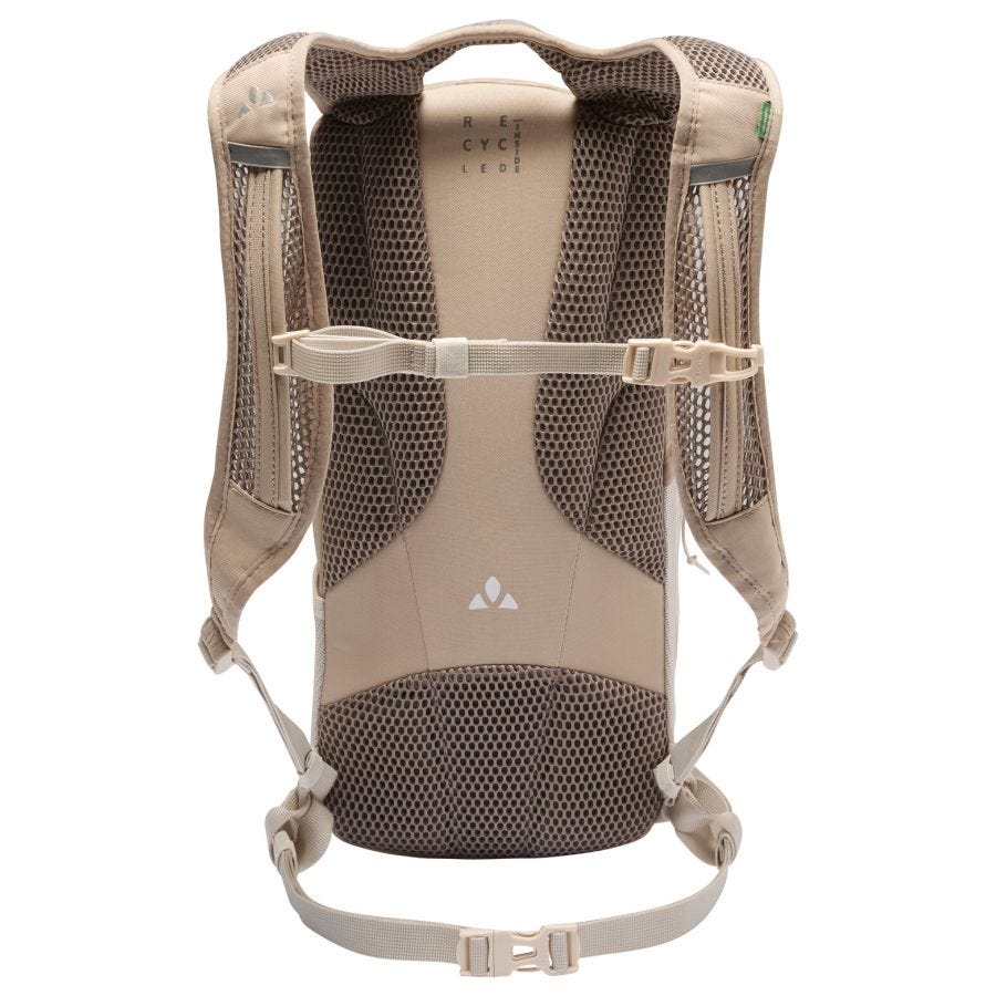 Uphill 8 Lightweight backpack